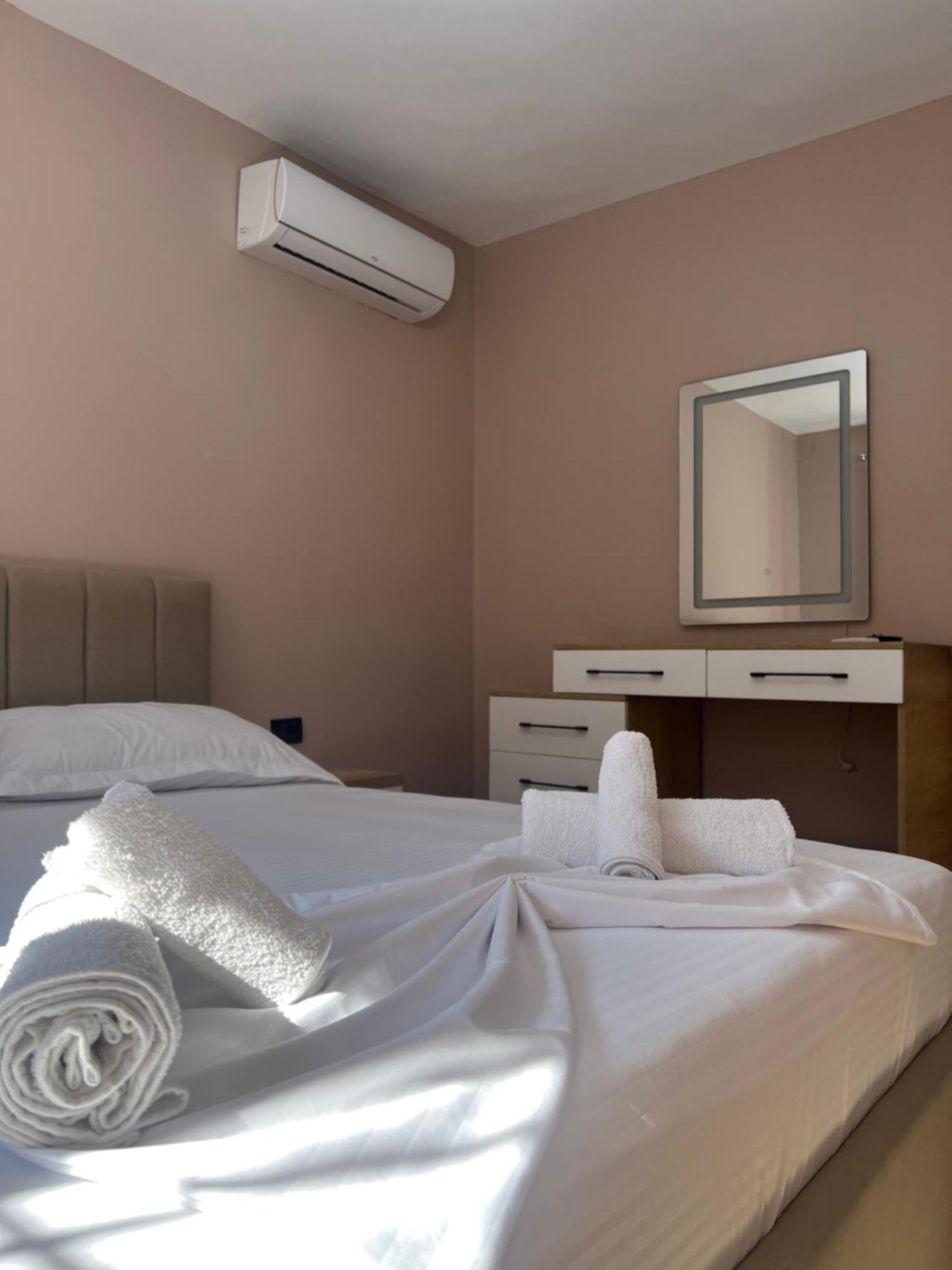 Holiday Rental Apartment Tirana